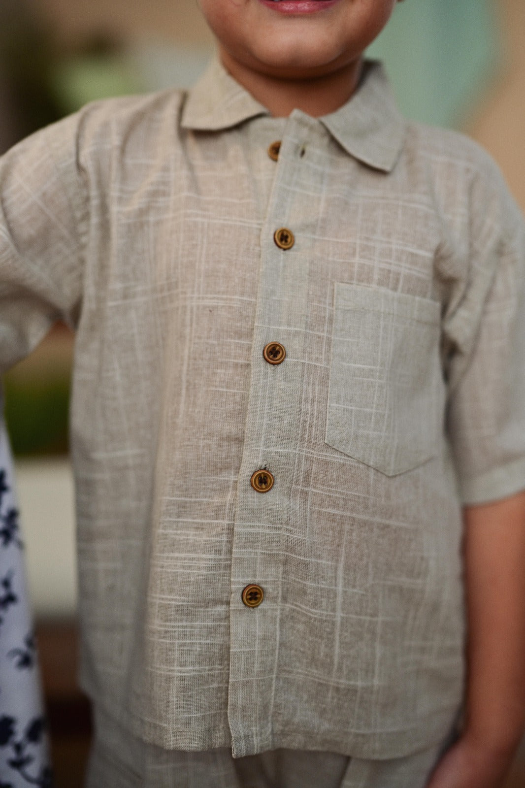 Linen Shirt & Cargo Shorts